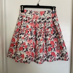 Junior’s floral skirt